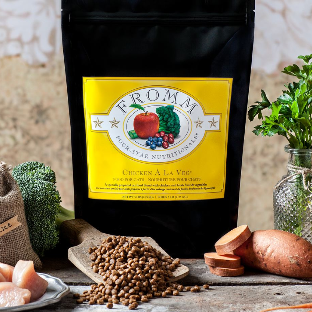 Fromm Four-Star Nutritionals® Chicken À La Veg® Food for Cats, 10-lb image number null